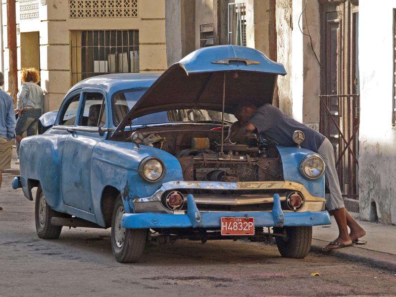 Car trouble in Havana