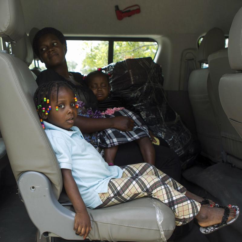 Some Haitians have chosen for volunteer repatriation before the start of the deportations of those who do not comply with the Dominican National Reorganization Plan for Foreigners.