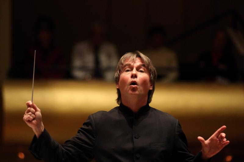Esa-Pekka Salonen leading the Philharmonia Orchestra at Avery Fisher Hall on November 18, 2012.