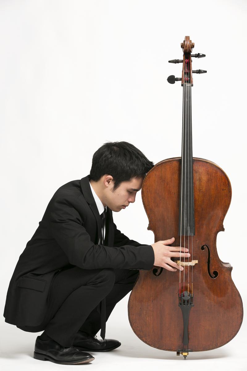 Cellist Jay Campbell.