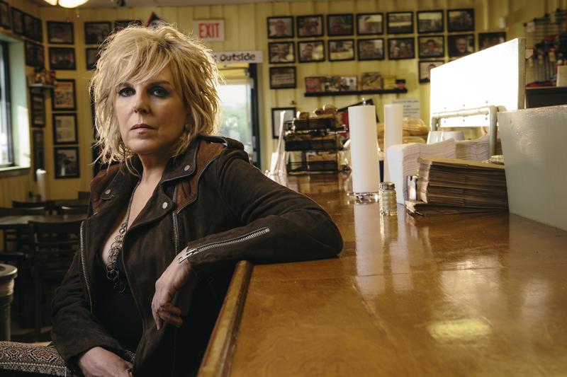 i'm crying lucinda williams скачать