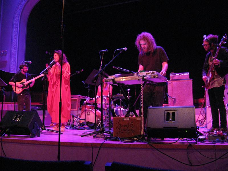 3 Degrees of Robert Wyatt at Roulette