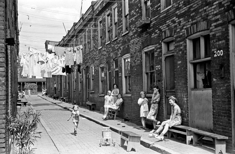 Arthur Rothstein photograph of housing conditions in Ambridge, Pennsylvania, during the American great Depression, 1938.