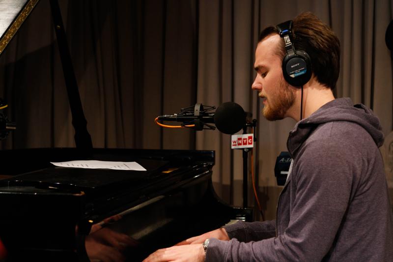 Asegir performs in the Soundcheck studio.