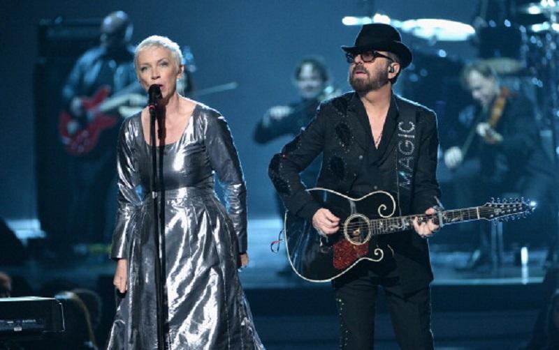 Recording artists Annie Lennox (L) and Dave Stewart of Eurythmics perform onstage during 'The Night That Changed America: A GRAMMY Salute To The Beatles' at the Los Angeles Convention Center 1/2014.
