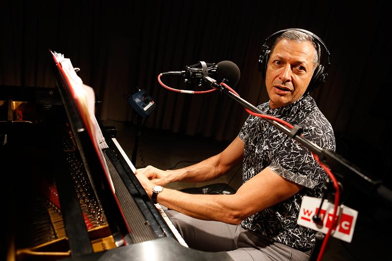 Jeff Goldblum performs in the Soundcheck studio.