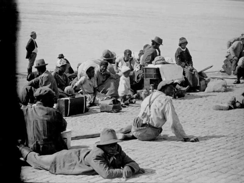 Bill Morrison's documentary film 'The Great Flood' chronicles the Great Mississippi Flood of 1927.