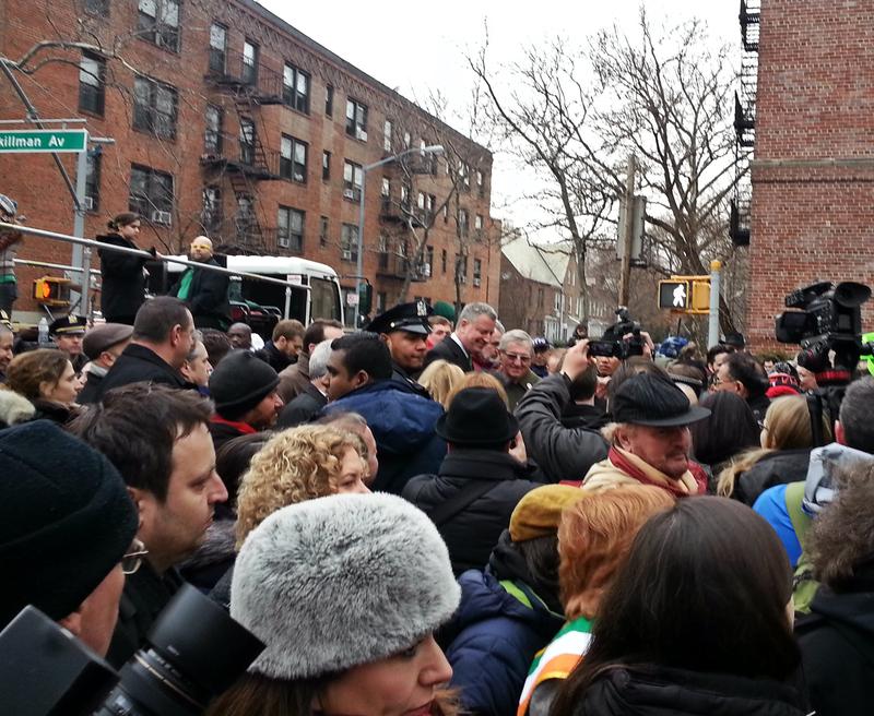 Mayor de Blasio meets the crowd