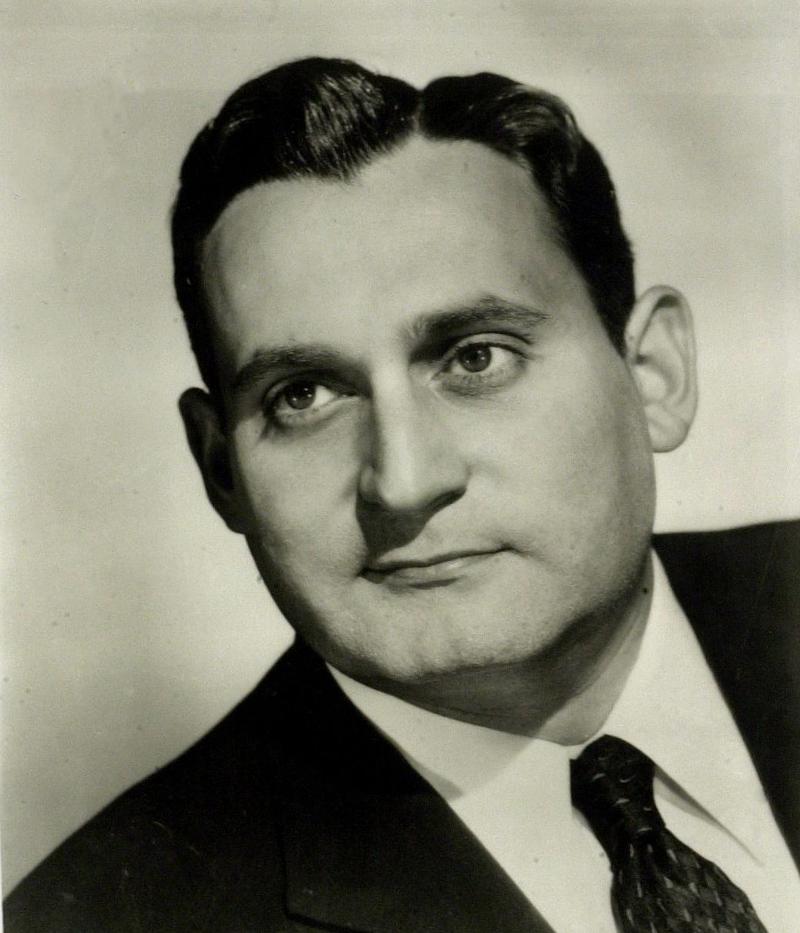 Richard Tucker publicity photo by Alfredo Valente.