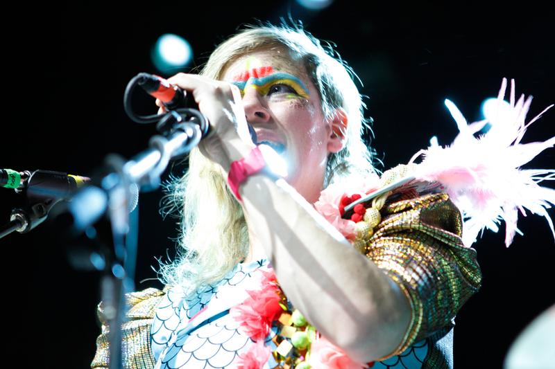 tUnE-yArDs, aka Merrill Garbus