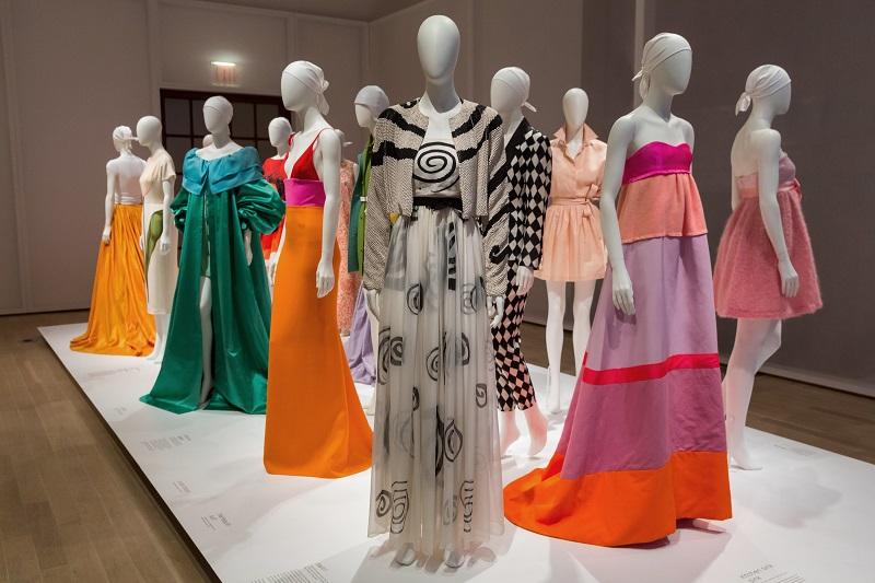 Isaac Mizrahi  Fashion Designer Biography